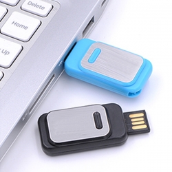 可伸缩铝制USB