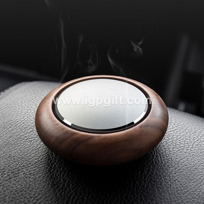 IGP(Innovative Gift & Premium) | Walnut vehicle aromatherapy ornaments