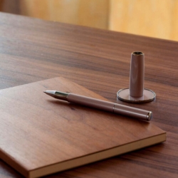 Metal Table Pen