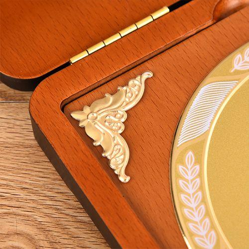 Clamshell Wooden Box Commemorative Medal