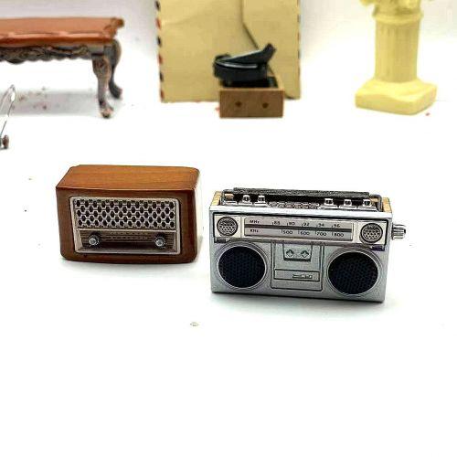 Radio-shaped Speaker
